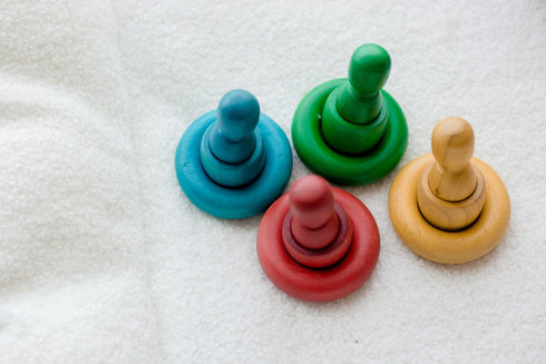 QTOYS - Rainbow People, Cups and Rings